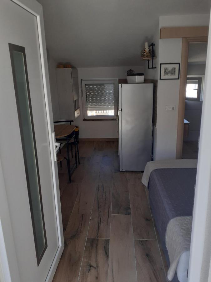Appartement Pavel, *